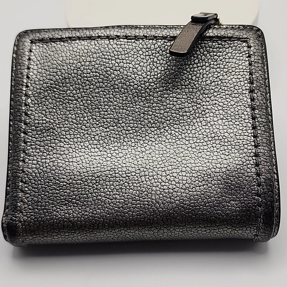 Kate Spade Metallic Black/Silver Wallet‎